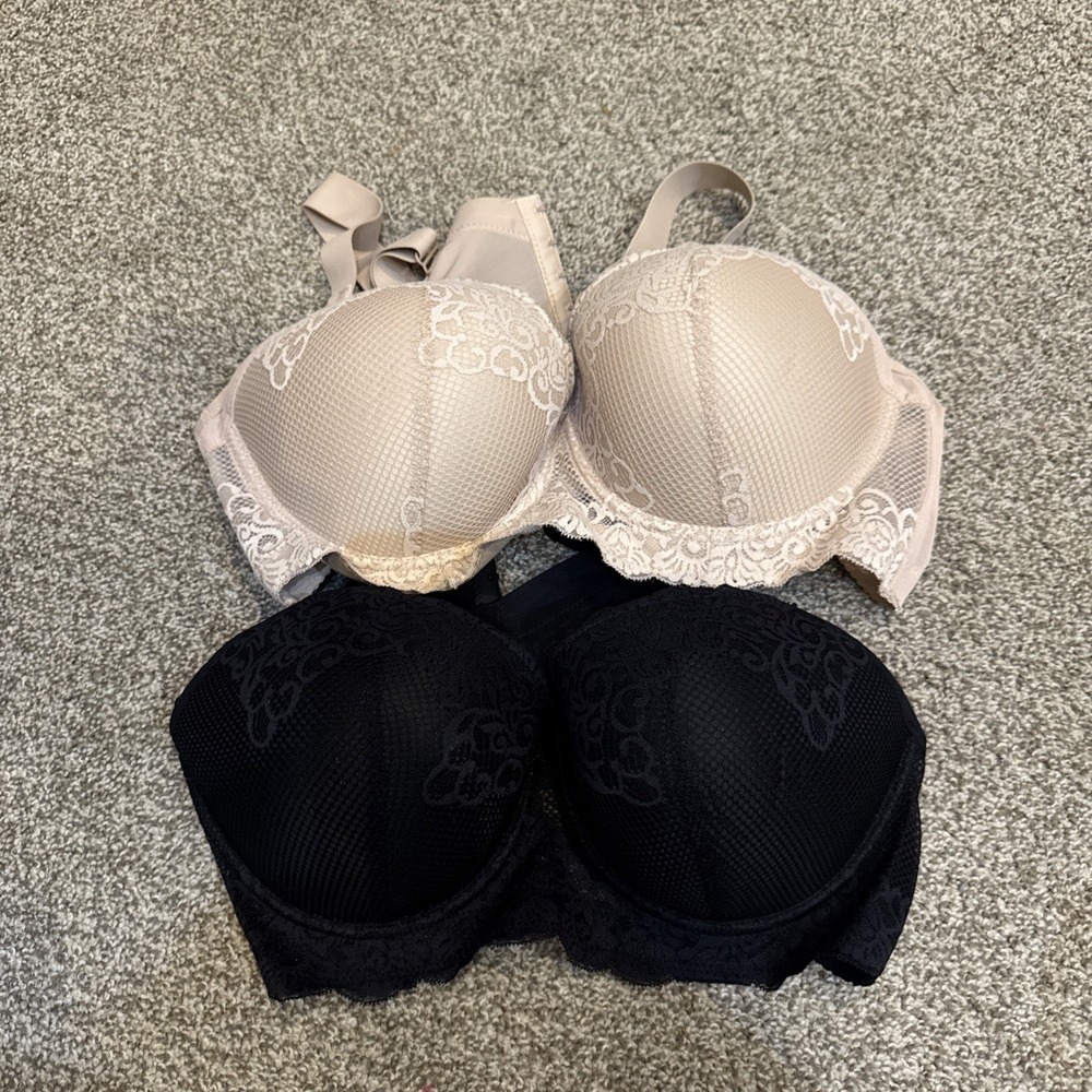 42D BLACK AND NUDE BRA